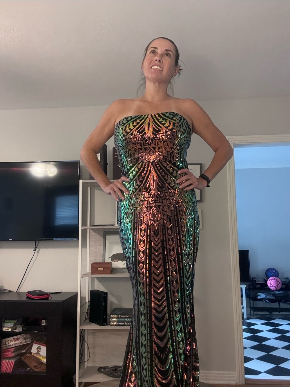 Source Unknown Strapless Sequin Bodycon Dress in Iridescent Green and Pink
